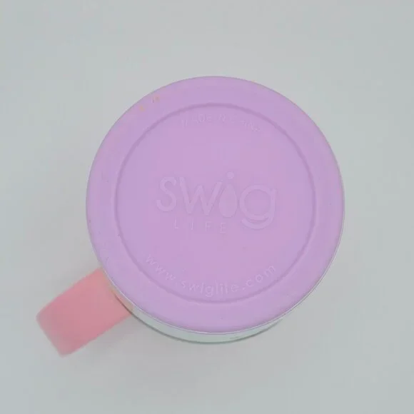 NEW, NWT 22oz Swig Over the Rainbow Insulated Mug Coffee Tumbler Retired Design - Picture 9 of 9